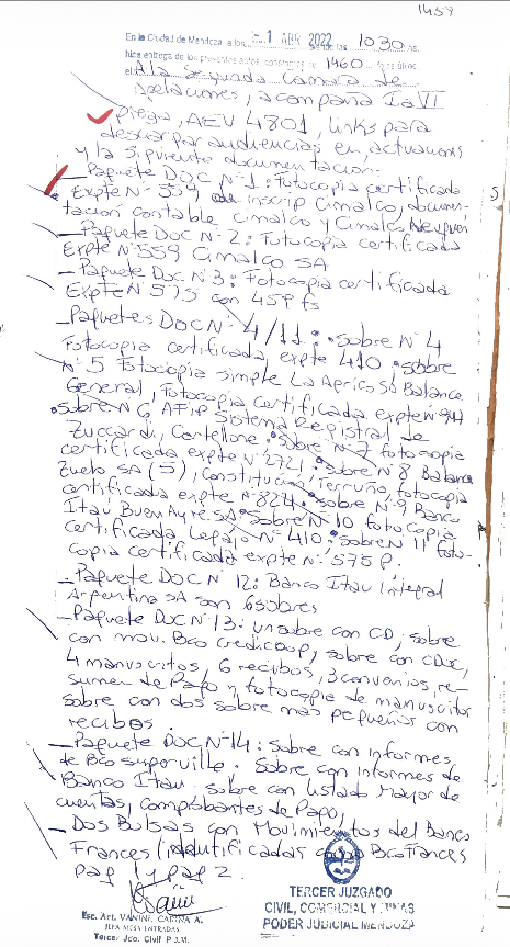 Cargo judicial de fs. 1459, 1° de abril de 2022: detalle manuscrito de catorce paquetes de documentación certificada entregados a la Segunda Cámara de Apelaciones de Mendoza